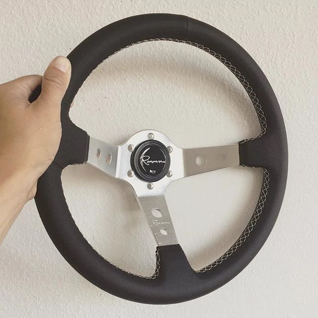 Renown 100 Steering Wheel - White Stitching