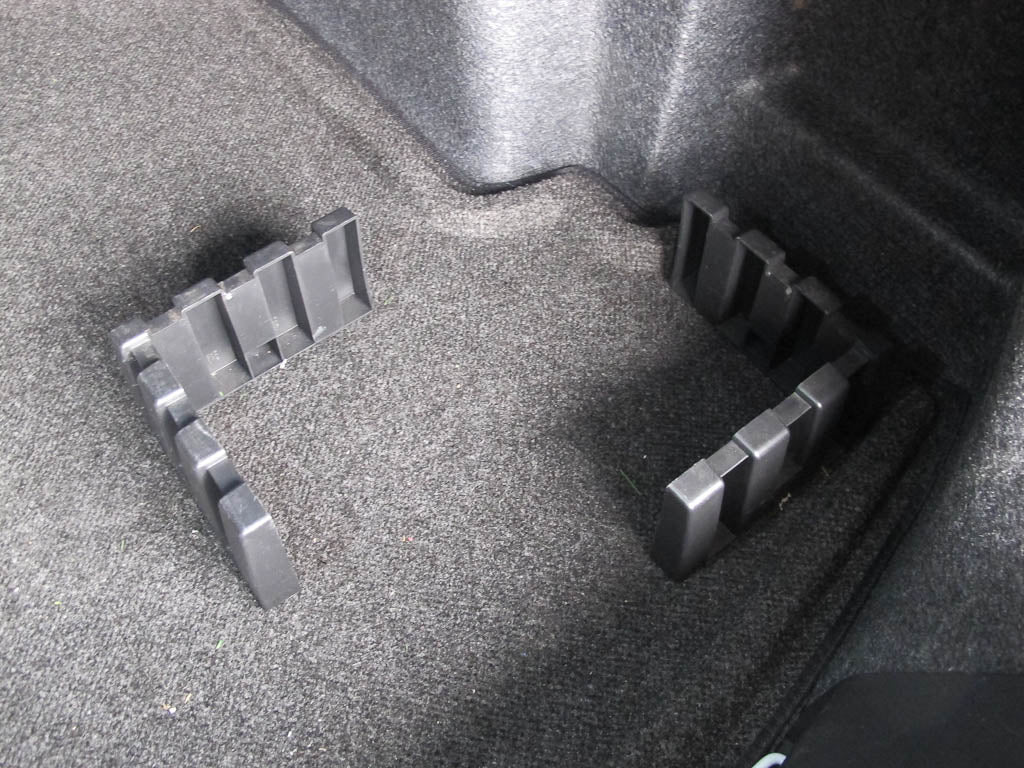 MK6 Jetta CarGo Mat with Divider Blocks